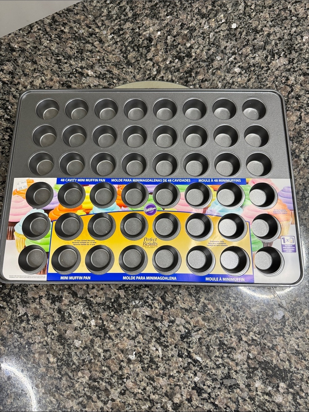Wilton Nonstick 48-Cavity Mini Muffin Pan - Gray NEW